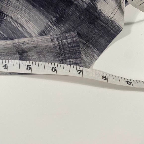 Lululemon Lightweight Lined Running Shorts 26x7 - Picture 8 of 8